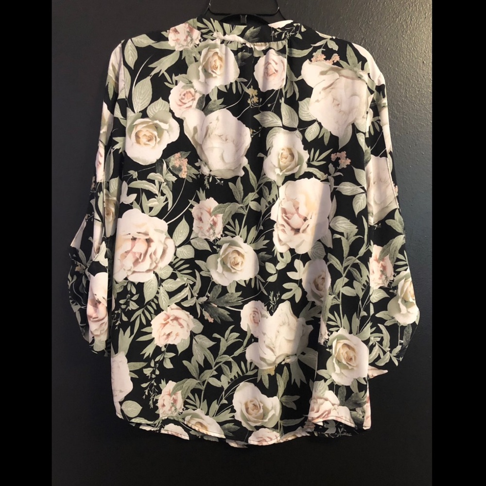 NY&Co Black Floral Button-Front Blouse with Cream Roses - Picture 2 of 2